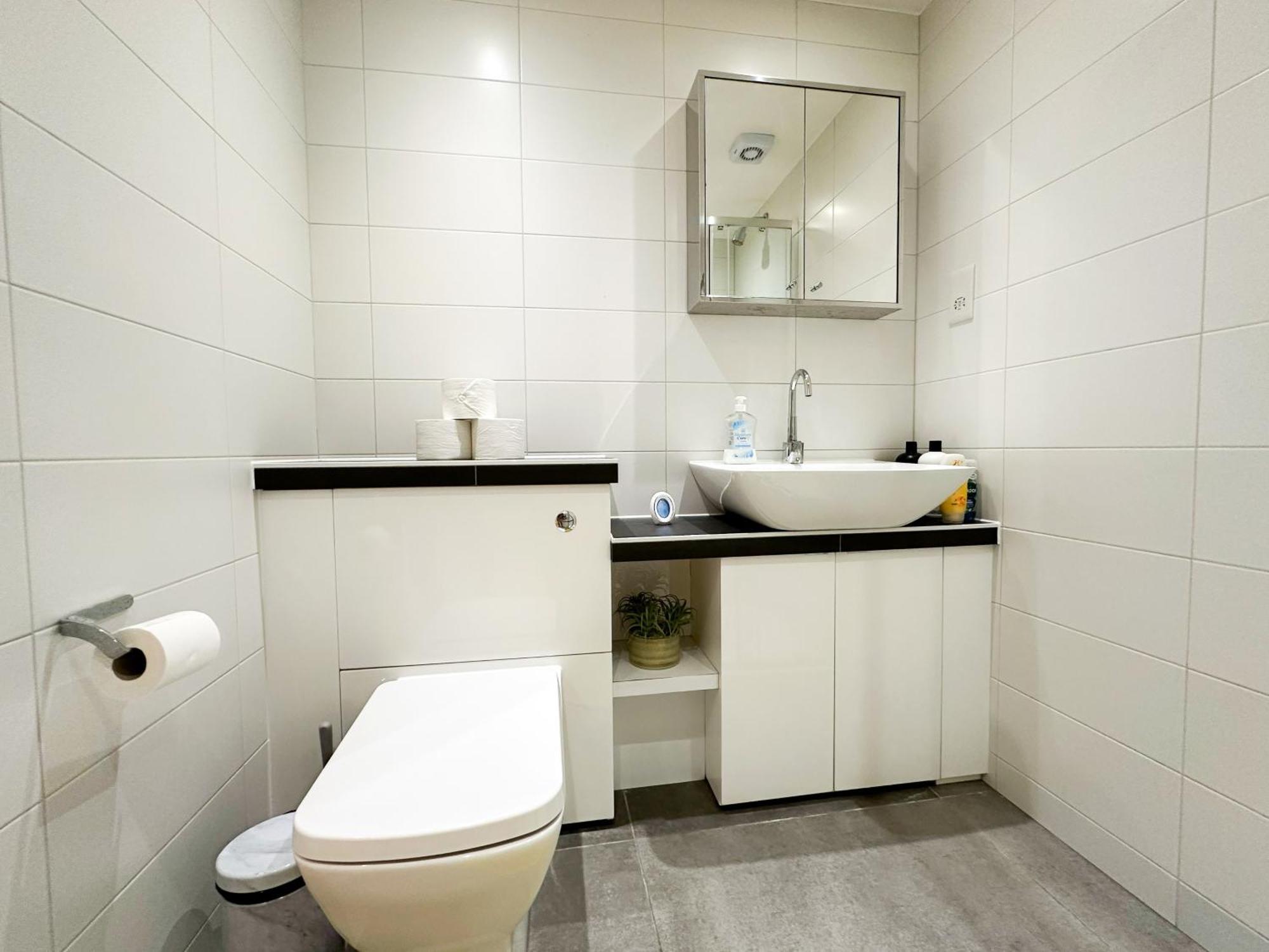 Chic 3 Bedroom Flat With Private Terrace In Holloway Near Finsbury Park London Exteriör bild