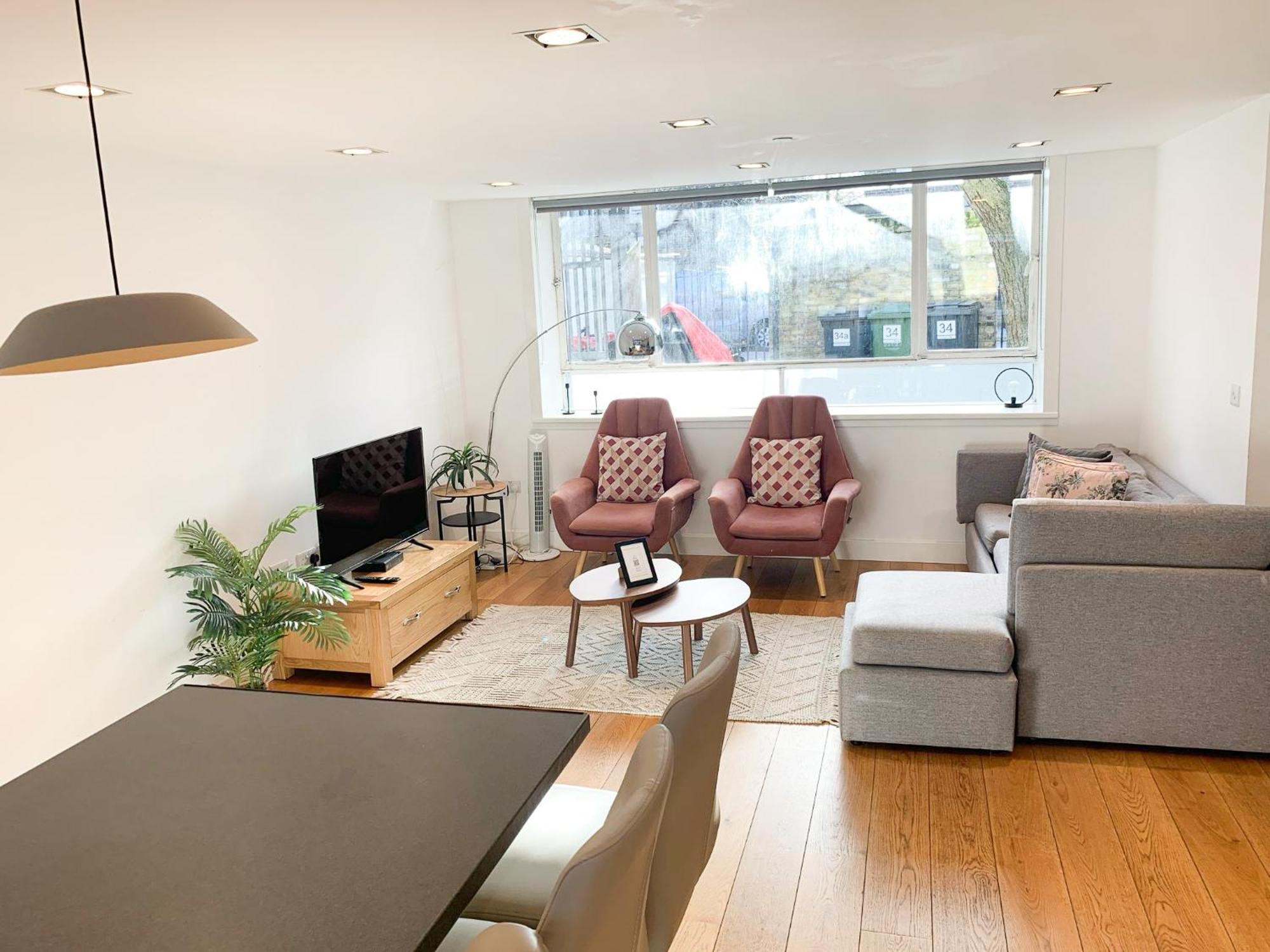 Chic 3 Bedroom Flat With Private Terrace In Holloway Near Finsbury Park London Exteriör bild